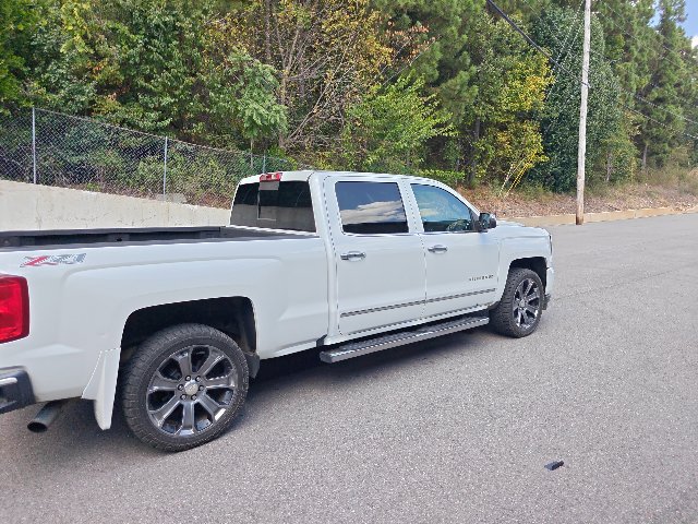 Used 2016 Chevrolet Silverado 1500 LTZ Z71 w/ LTZ Plus Package AWD/4WD image 3