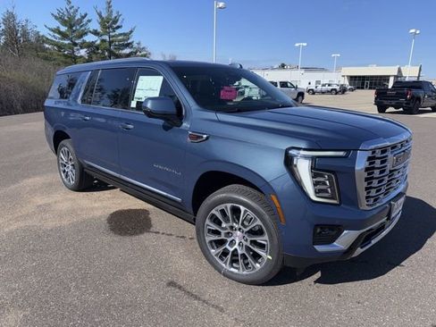New 2026 GMC Yukon XL Denali AWD/4WD image 1