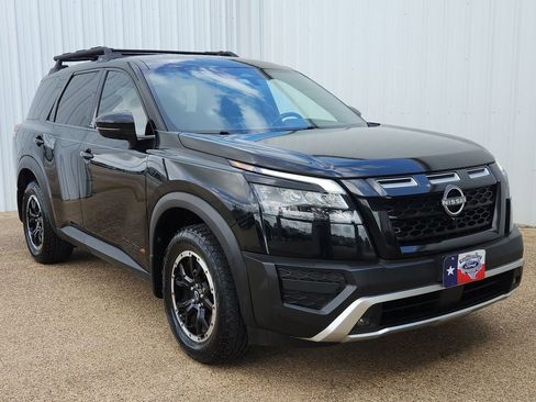 Used 2023 Nissan Pathfinder Rock Creek AWD/4WD image 1