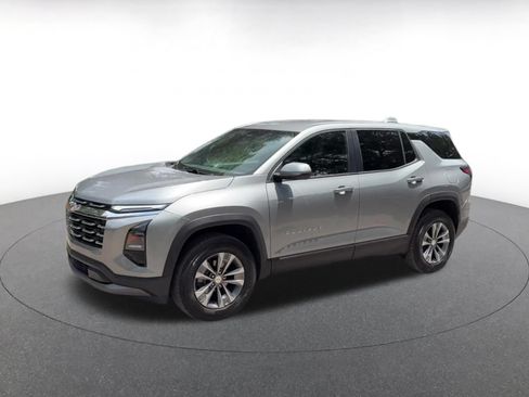 Used 2025 Chevrolet Equinox LT FWD image 6