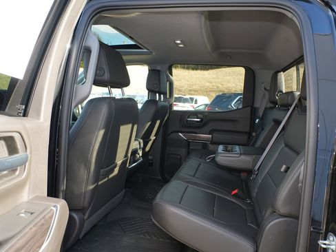 Used 2020 Chevrolet Silverado 1500 LTZ w/ LTZ Premium Package AWD/4WD image 12