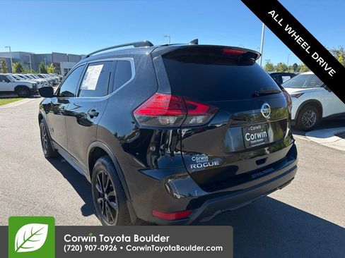 Used 2017 Nissan Rogue SV AWD/4WD image 4