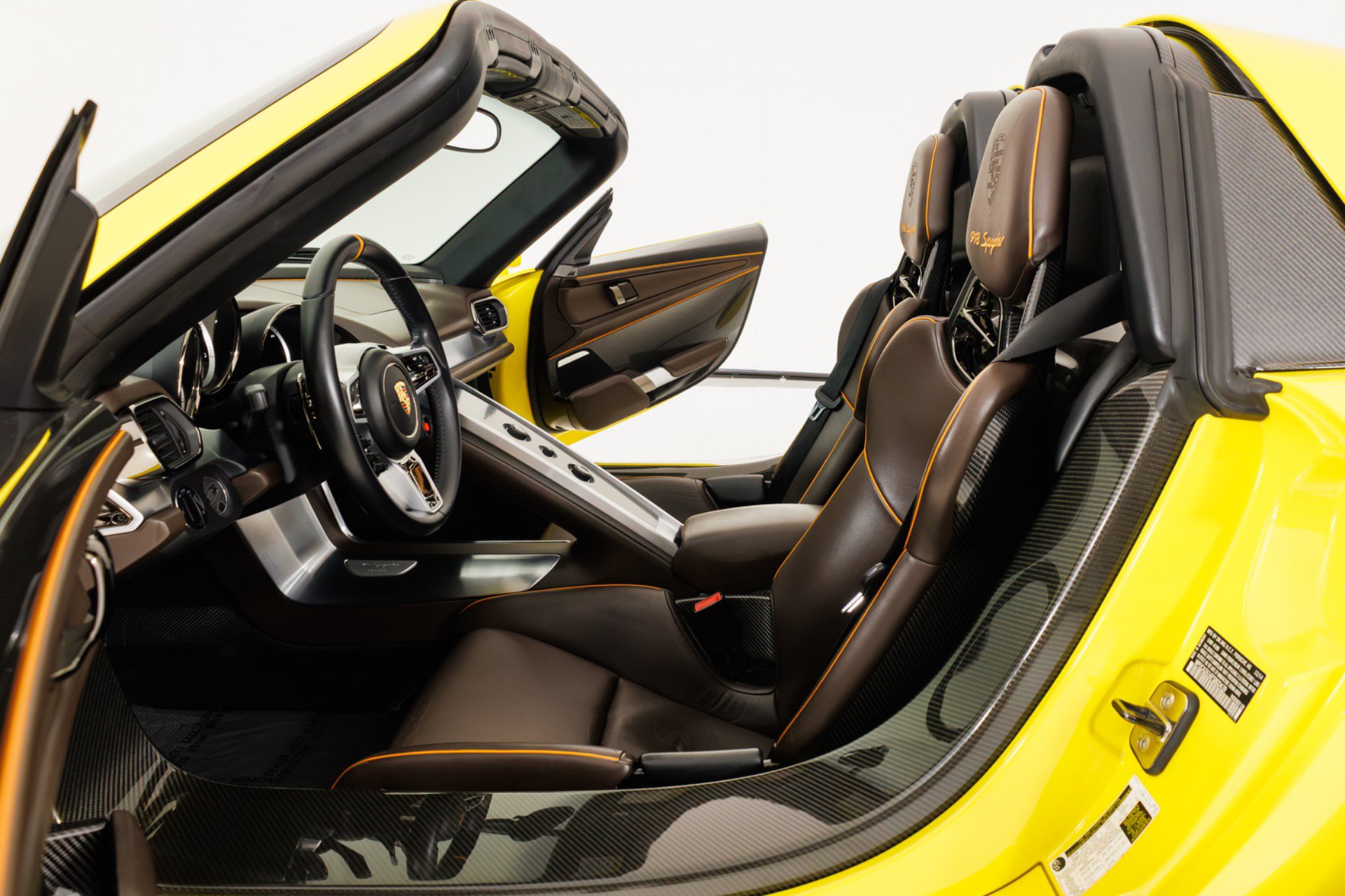 Used 2015 Porsche 918 Spyder AWD/4WD image 12