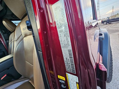 Used 2021 Jeep Wrangler Unlimited Rubicon image 33