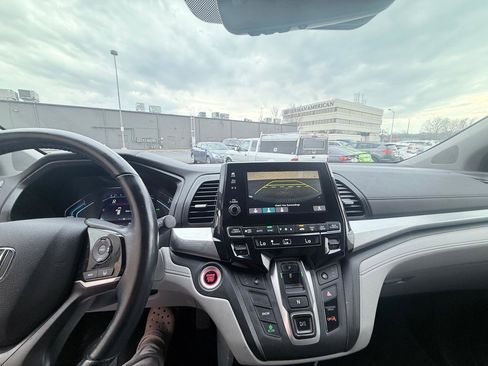 Used 2019 Honda Odyssey EX-L image 17