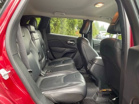 Used 2016 Jeep Cherokee Limited image 20