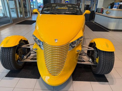 Used 2002 Chrysler Prowler RWD image 8