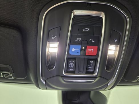 New 2026 Jeep Grand Cherokee L 2WD image 12