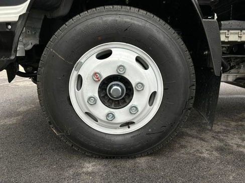 New 2024 Chevrolet Low Cab Forward image 22