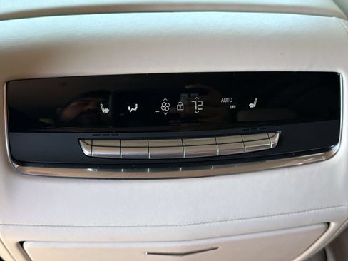 Used 2025 Cadillac Escalade Sport Platinum w/ LPO, Floor Liner Package AWD/4WD image 20