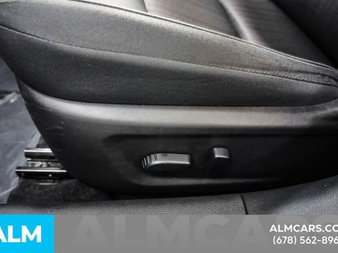 Used 2025 Nissan Altima 2.5 SV FWD image 30