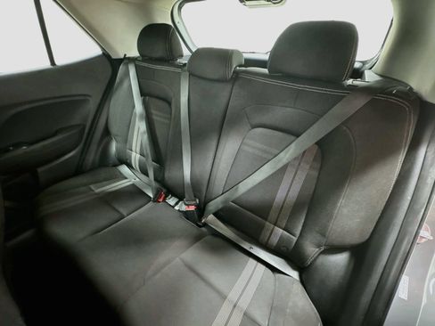 Used 2020 Hyundai Venue SEL FWD image 22