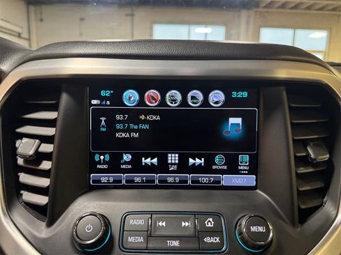 Used 2019 GMC Acadia SLT w/ LPO, Floor Liner Package image 17