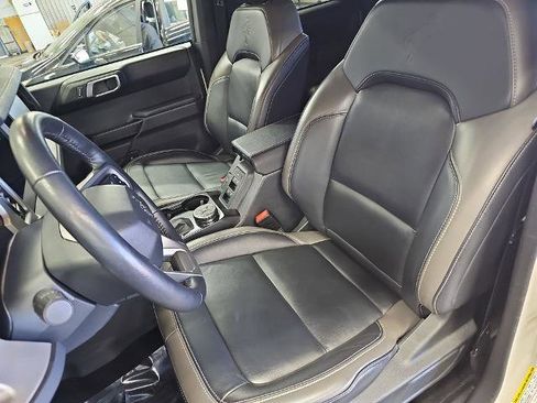 Certified 2025 Ford Bronco Outer Banks image 14