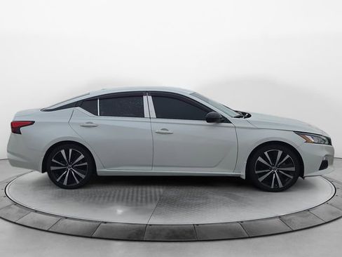 Used 2022 Nissan Altima 2.5 SR image 6