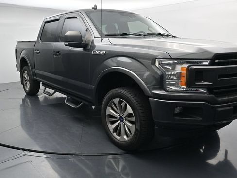Used 2018 Ford F150 XLT w/ Equipment Group 302A Luxury AWD/4WD image 2