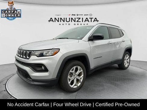 Used 2024 Jeep Compass Latitude AWD/4WD image 1