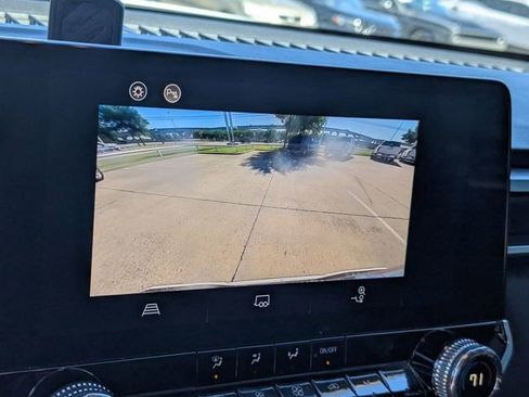 Used 2024 GMC Canyon Elevation w/ Convenience Package image 15