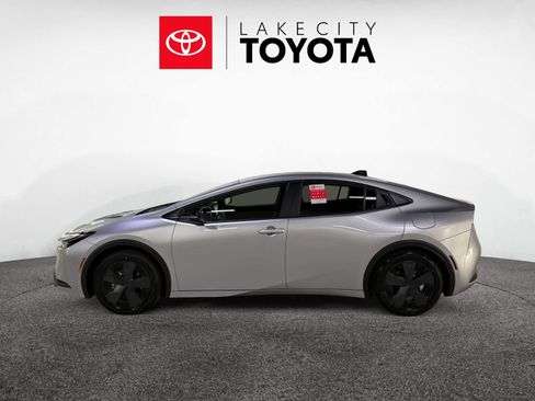 New 2026 Toyota Prius Plug-In Hybrid image 2