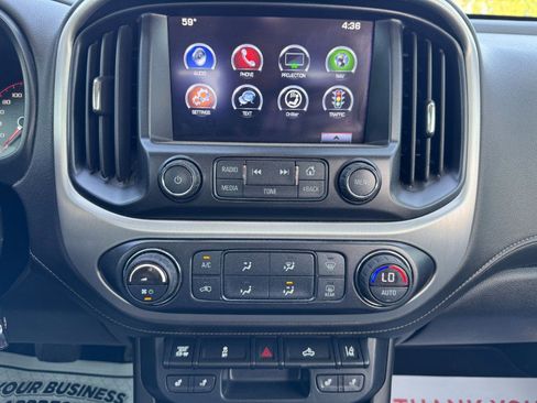 Used 2016 GMC Canyon SLT image 21