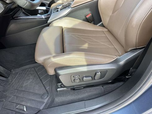 Used 2025 BMW X3 xDrive30i w/ Convenience Package image 17