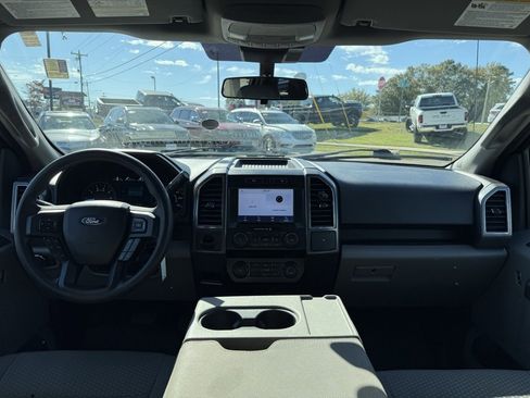 Used 2020 Ford F150 XLT image 38