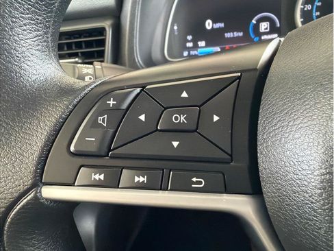 Used 2025 Nissan Leaf S FWD image 17
