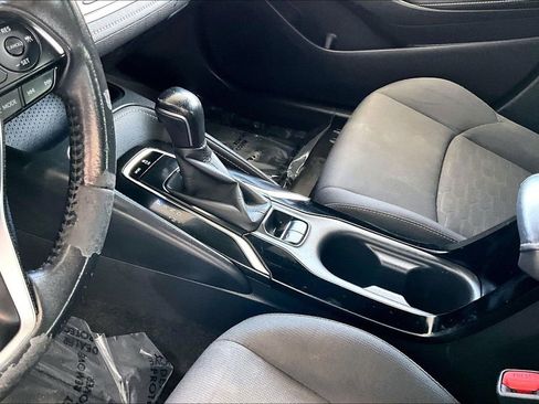 Used 2021 Toyota Corolla SE w/ Carpet Mat Package (TMS) FWD image 18