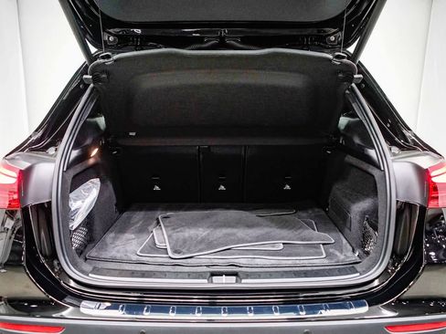 Used 2025 Mercedes-Benz GLA 250 image 26