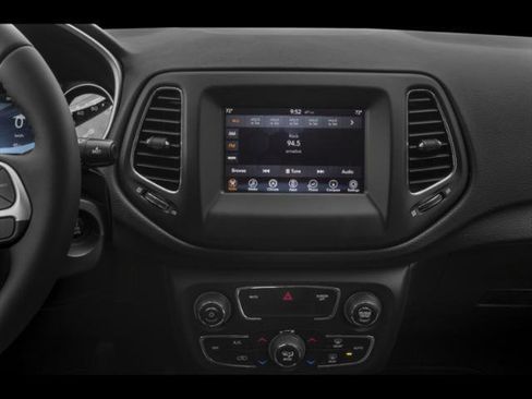 Certified 2018 Jeep Compass Latitude w/ Popular Equipment Group image 45