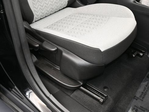 Used 2023 Chevrolet Equinox LS w/ Driver Confidence II Package image 39