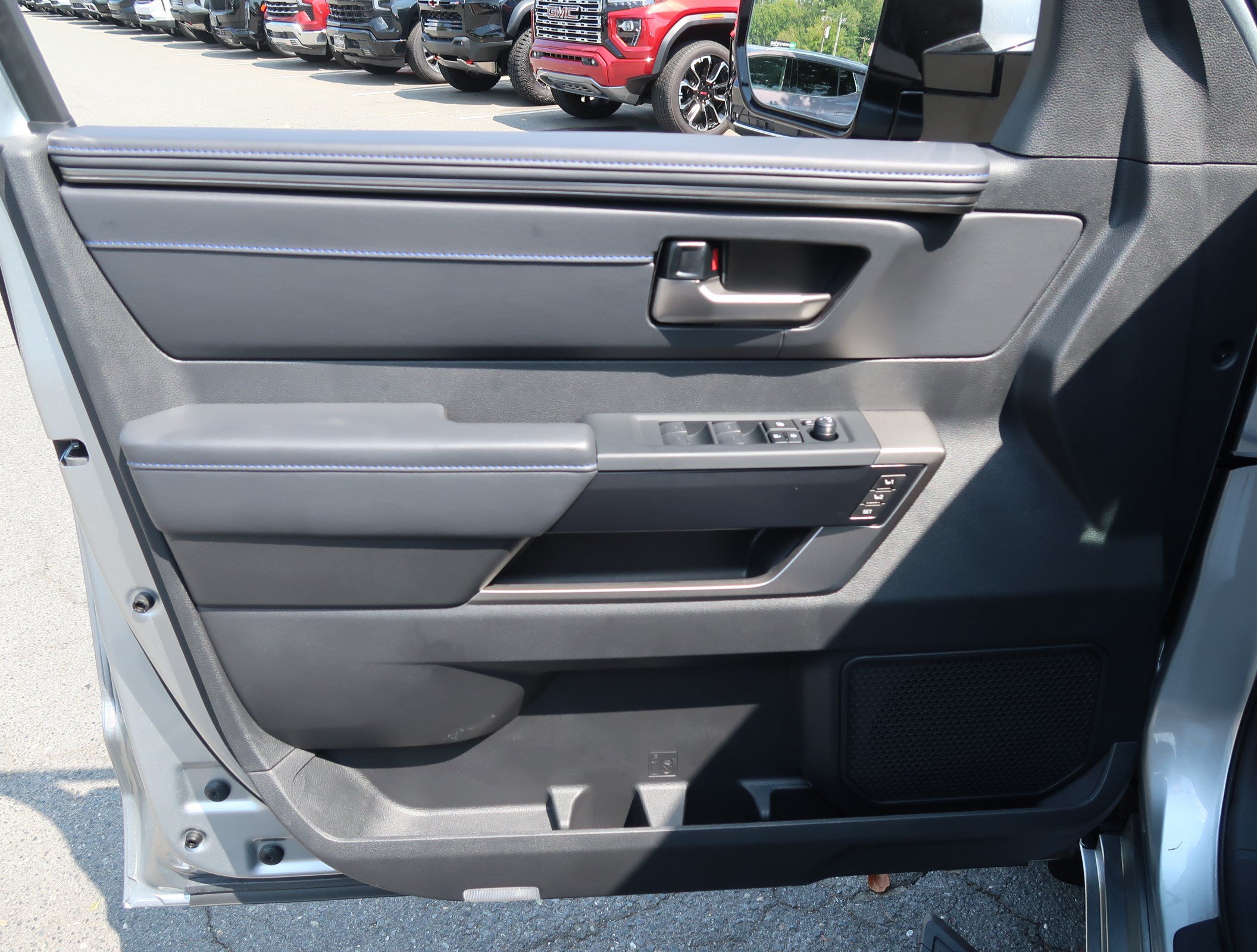 Used 2026 Toyota Sequoia Platinum AWD/4WD image 21