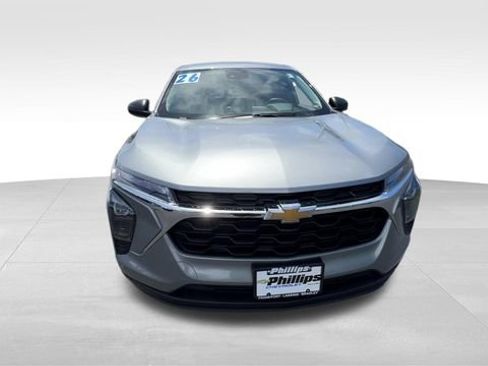 Certified 2026 Chevrolet Trax LS FWD image 9