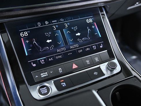 Used 2023 Audi Q8 Premium Plus image 17