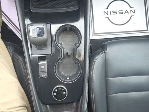 Certified 2021 Nissan Rogue SL image 18