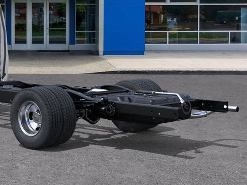 New 2025 Chevrolet Express 3500 image 35