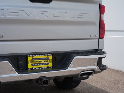 Used 2019 Chevrolet Silverado 1500 LTZ w/ LTZ Premium Package AWD/4WD image 25