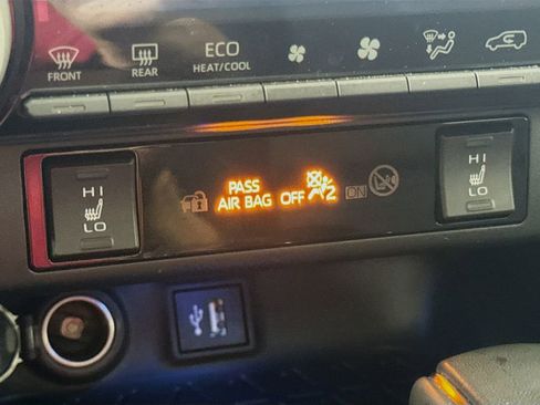 Certified 2023 Toyota RAV4 XSE w/ XSE Grade Weather Package AWD/4WD image 19