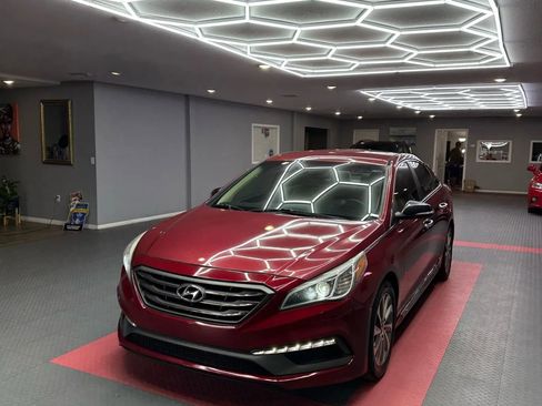 Used 2015 Hyundai Sonata Sport image 2