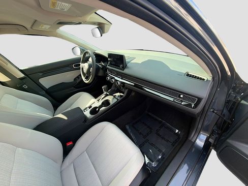 Certified 2023 Honda Civic LX image 31