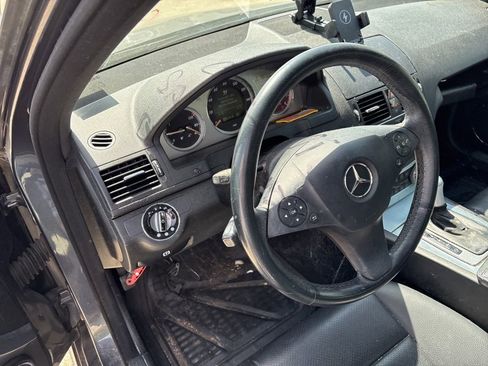 Used 2008 Mercedes-Benz C 300 4MATIC Sedan image 11