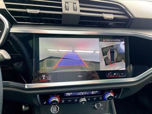 Certified 2025 Audi Q3 2.0T Premium Plus w/ Premium Plus Package image 21