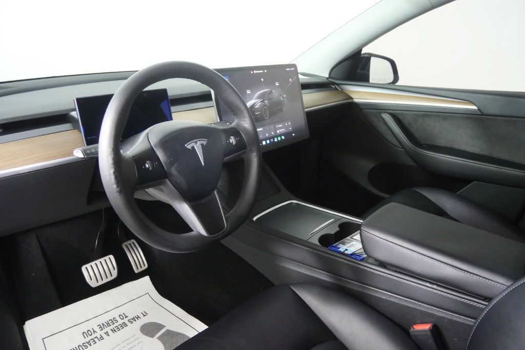 Used 2022 Tesla Model Y Performance AWD/4WD image 13