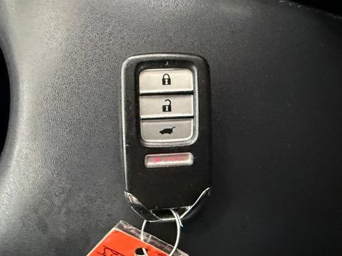 Used 2017 Honda HR-V EX image 31