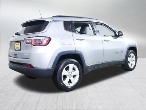 Used 2018 Jeep Compass Latitude w/ Popular Equipment Group image 7
