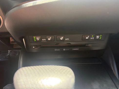 Used 2019 Lexus ES 350 F Sport w/ Accessory Package 2 FWD image 16