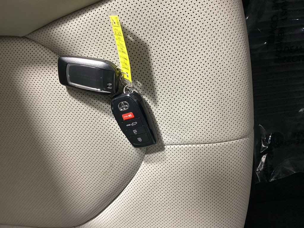 Used 2024 Toyota Grand Highlander AWD image 35
