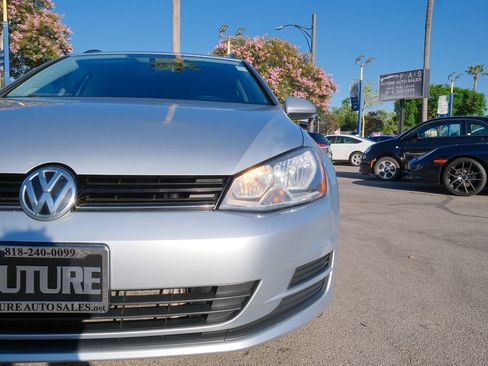 Used 2016 Volkswagen Golf SE FWD image 43