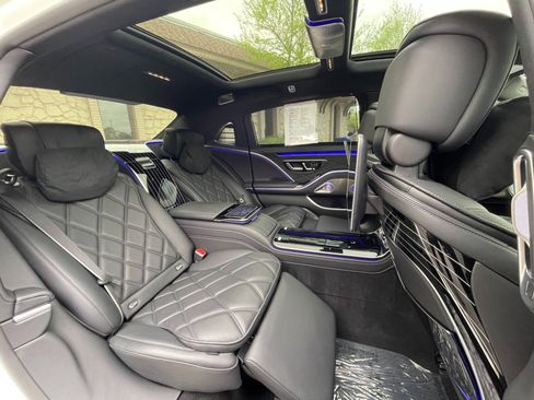 Used 2022 Mercedes-Benz Maybach S 580 4MATIC image 37