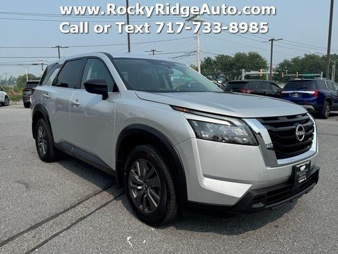 Used 2023 Nissan Pathfinder S AWD/4WD image 9